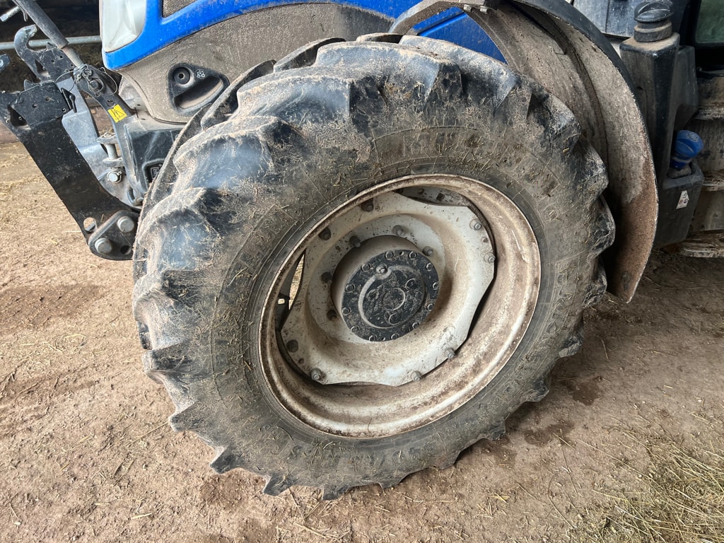 Tracteur NEW HOLLAND T5.130 DCT - photo slide 4