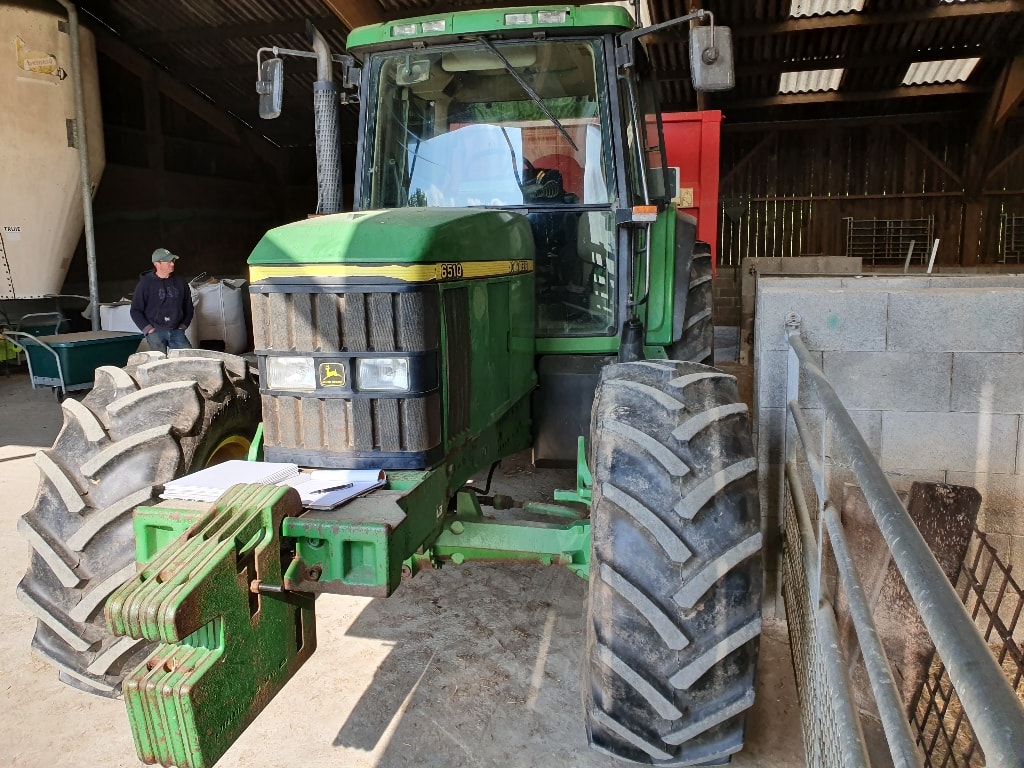 Tracteur JOHN DEERE 6510 - photo slide 2