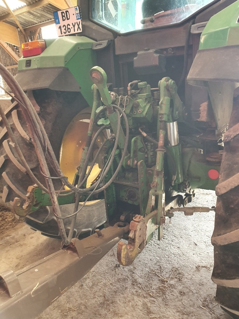Tracteur JOHN DEERE 6510 - photo slide 6