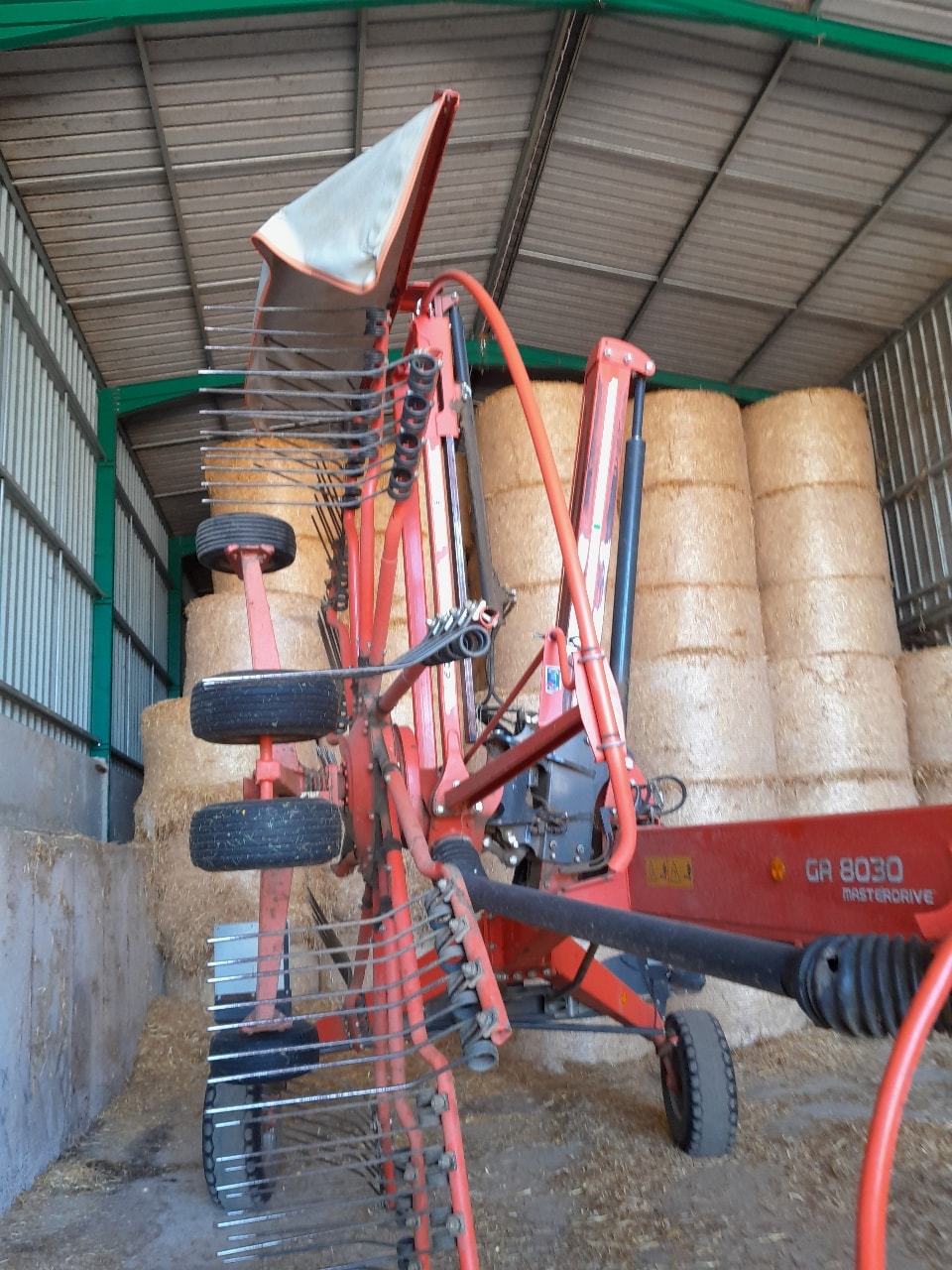 Andaineur KUHN GA 8030 - photo slide 9