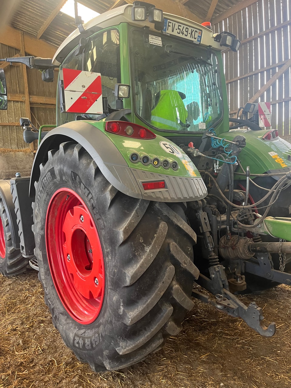 Tracteur FENDT 720 VARIO PROFI + - photo slide 8