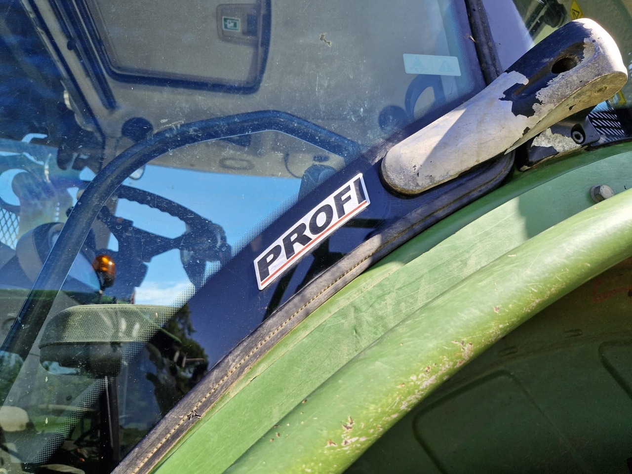 Tracteur FENDT 824 S4 - photo slide 16