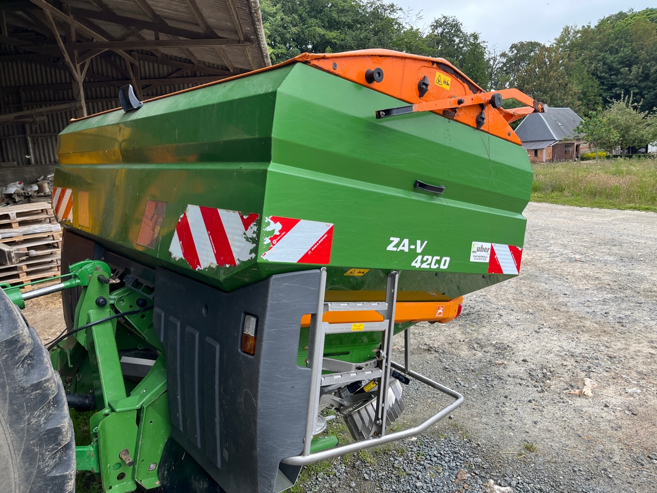 Epandeur engrais AMAZONE ZAV 4200 - photo slide 3