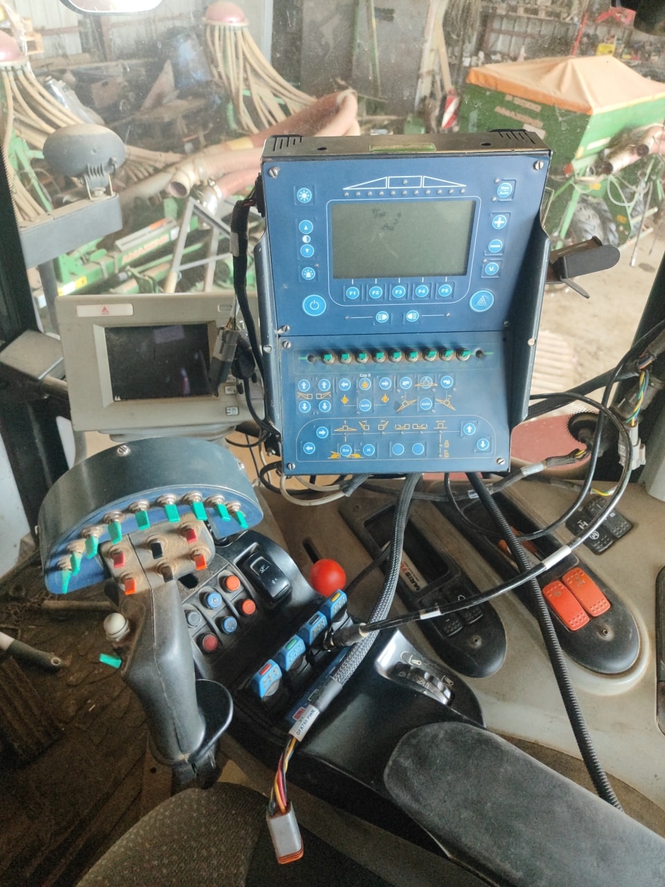 Pulverisateur CARUELLE SVX 400S - photo slide 2