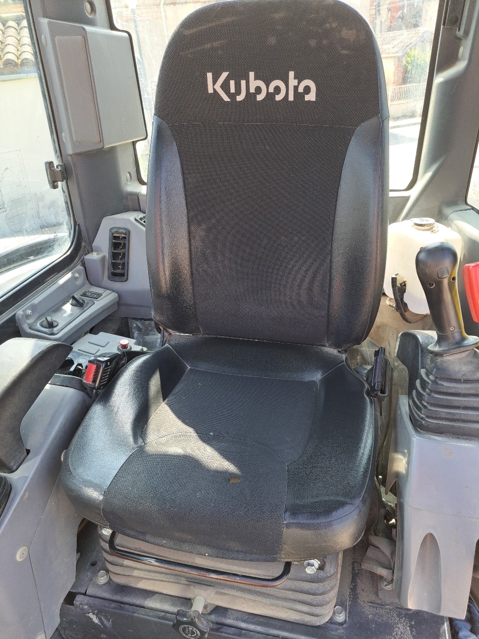 Mini pelle (0-6T) KUBOTA KX 057 - photo slide 7