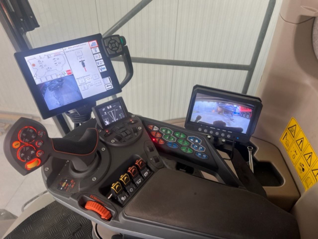 Moissonneuse FENDT IDEAL 7 - photo slide 6