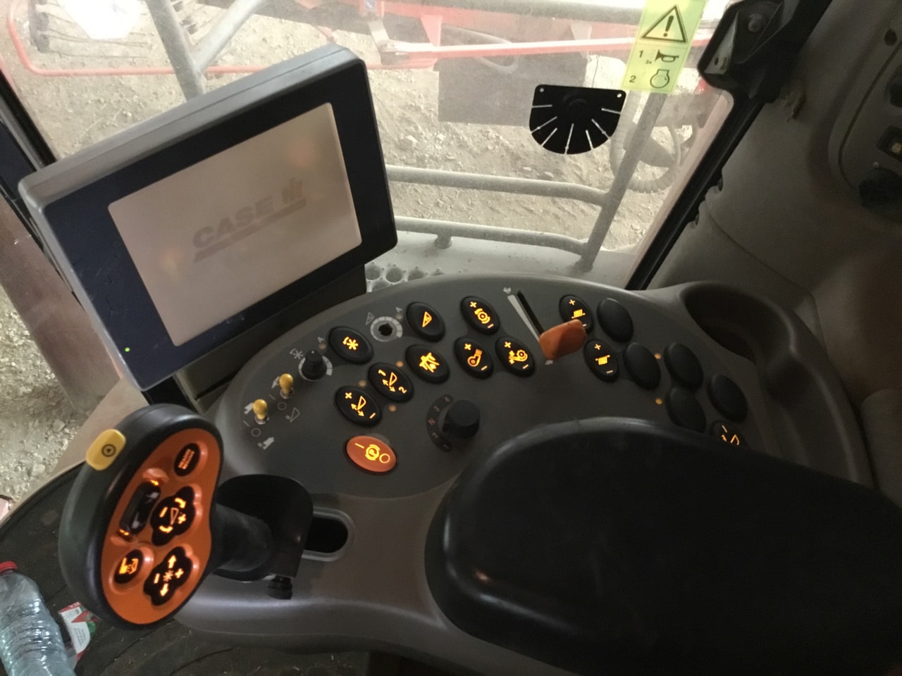 Moissonneuse CASE IH AXIAL-FLOW AFX 8010 - photo slide 31