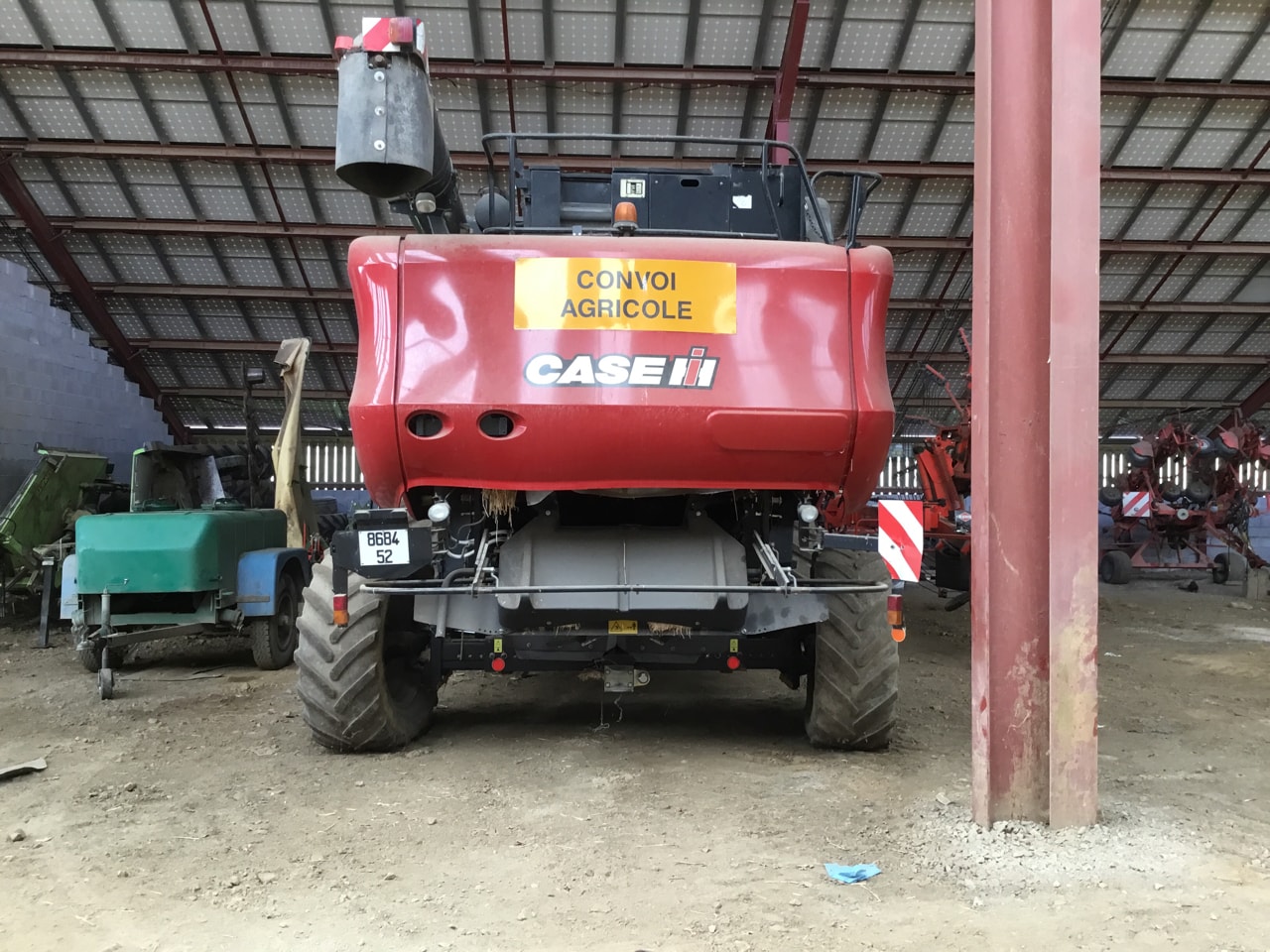Moissonneuse CASE IH AXIAL-FLOW AFX 8010 - photo slide 2