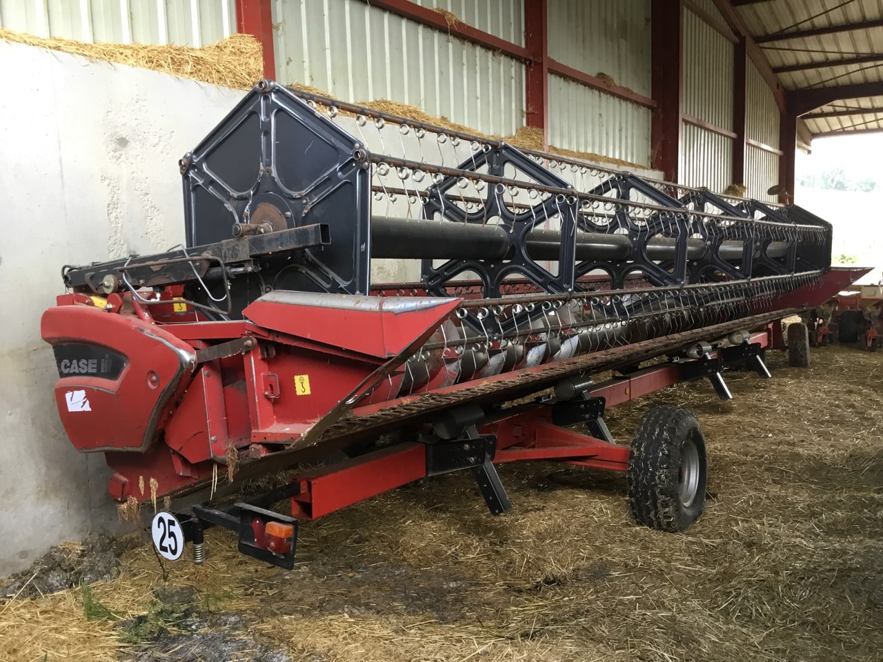 Moissonneuse CASE IH AXIAL-FLOW AFX 8010 - photo slide 23
