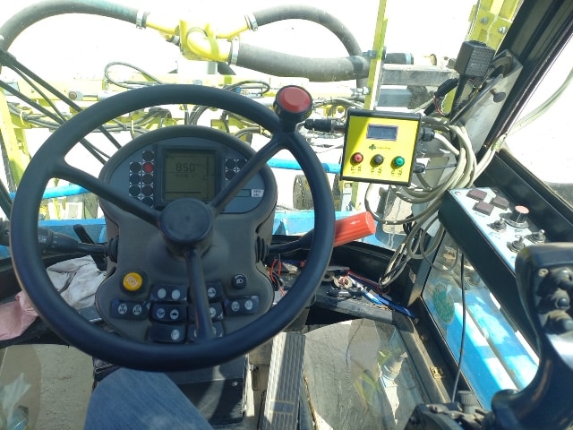 Tracteur enjambeur BOBARD 1072 - photo slide 4