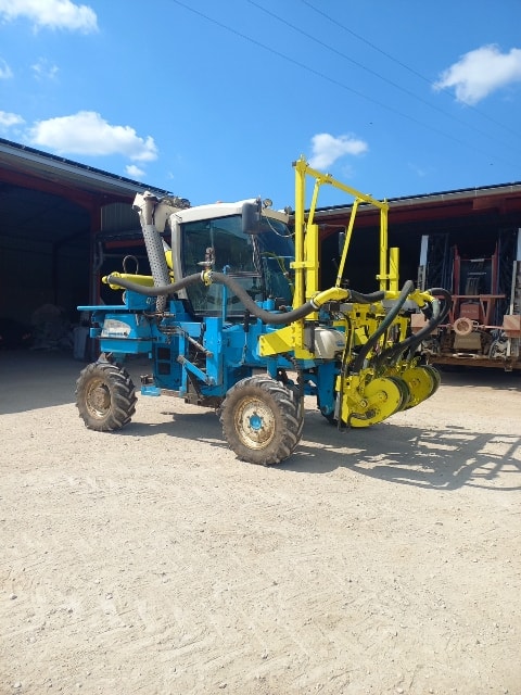 Tracteur enjambeur BOBARD 1072 - photo slide 7