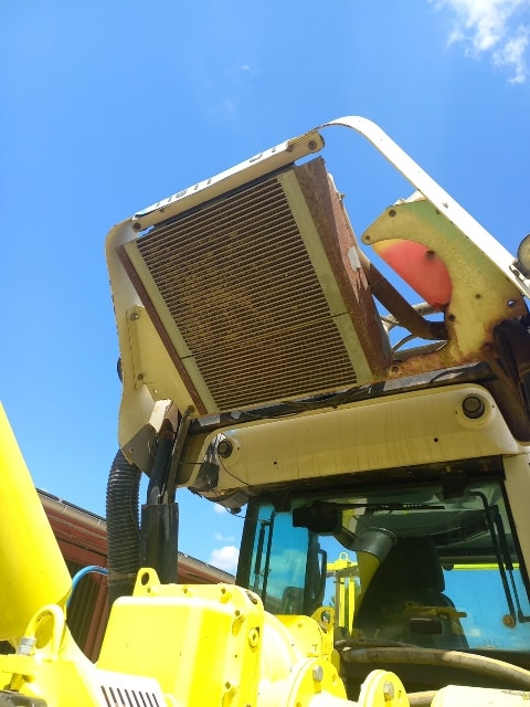 Tracteur enjambeur BOBARD 1072 - photo slide 12