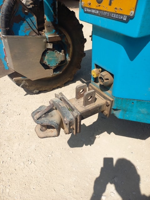 Tracteur enjambeur BOBARD 1072 - photo slide 14