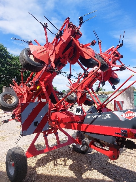 Faneuse KUHN Gf 10802t - photo slide 7