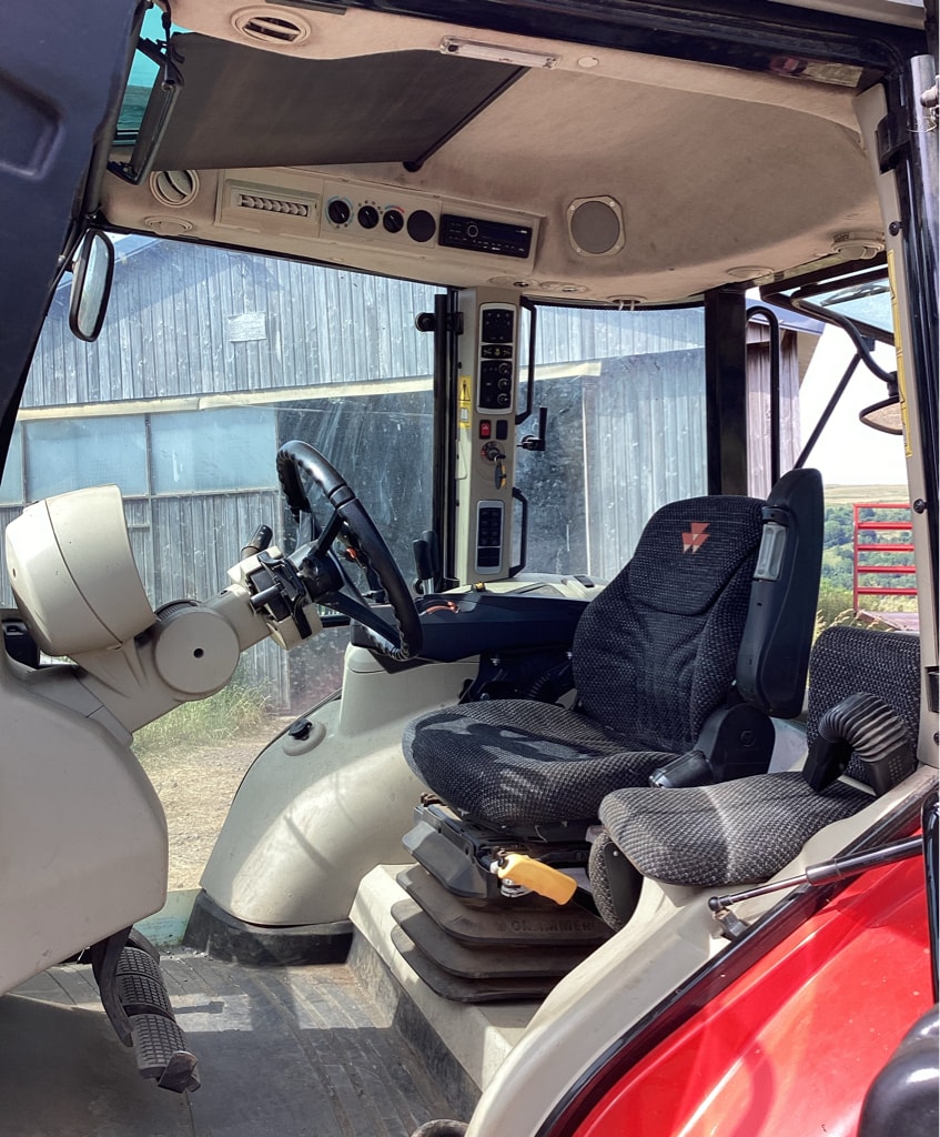 Tracteur MASSEY FERGUSON 5712 S - photo slide 11