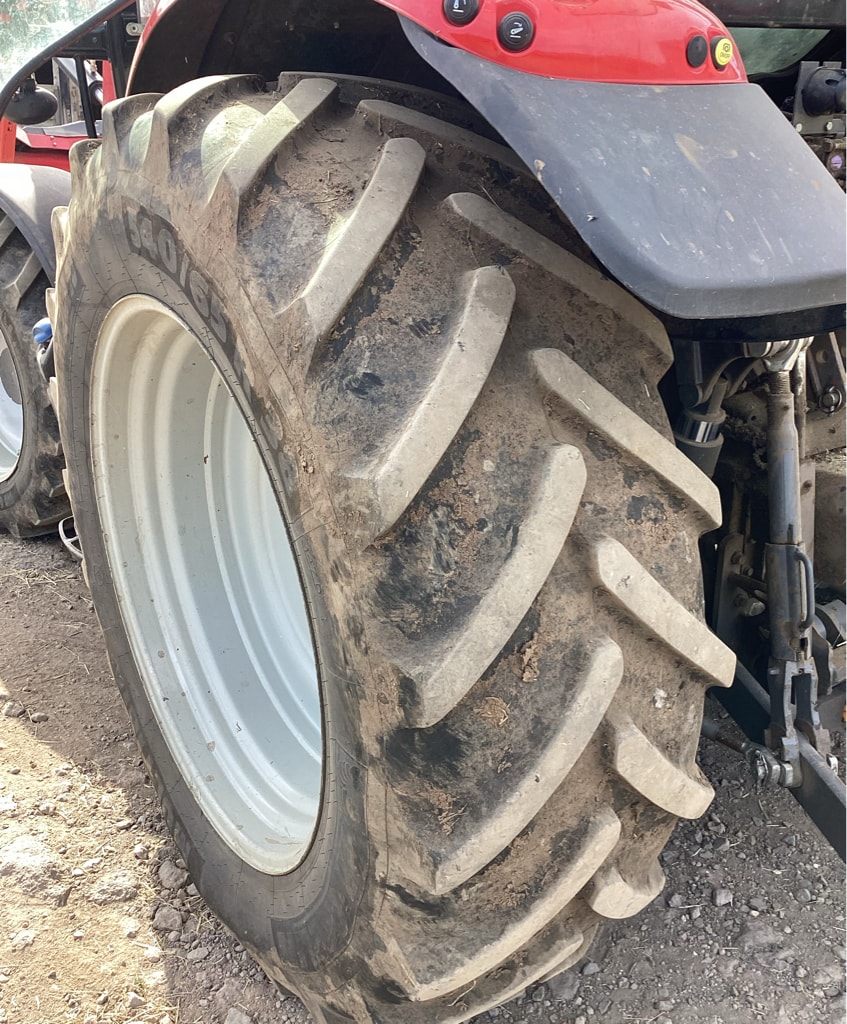 Tracteur MASSEY FERGUSON 5712 S - photo slide 7