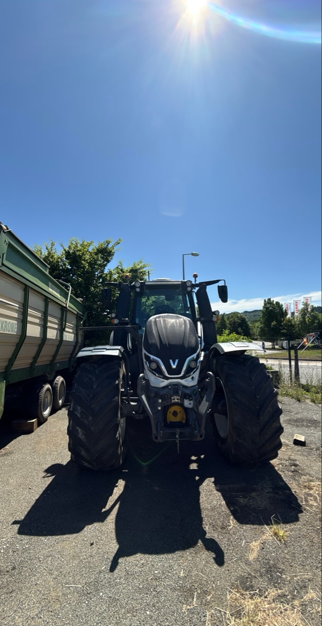 Tracteur VALTRA T 195 D - photo slide 6