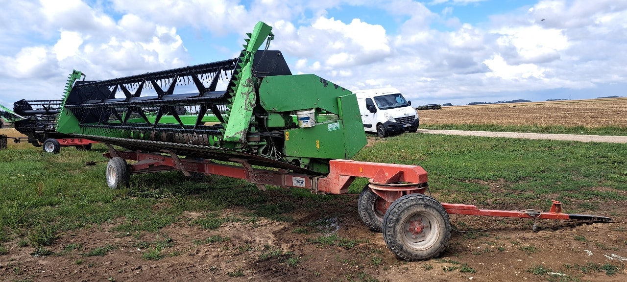 Moissonneuse DEUTZ FAHR C9206 TS - photo slide 23