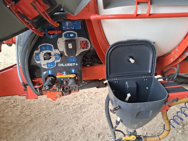 Pulverisateur KUHN METRIS 4102 - photo slide 8