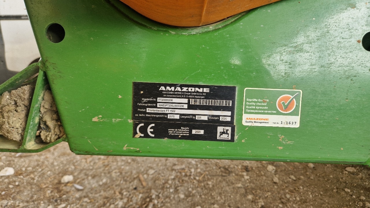 Pulverisateur AMAZONE UF 2002 + 1502 - photo slide 8