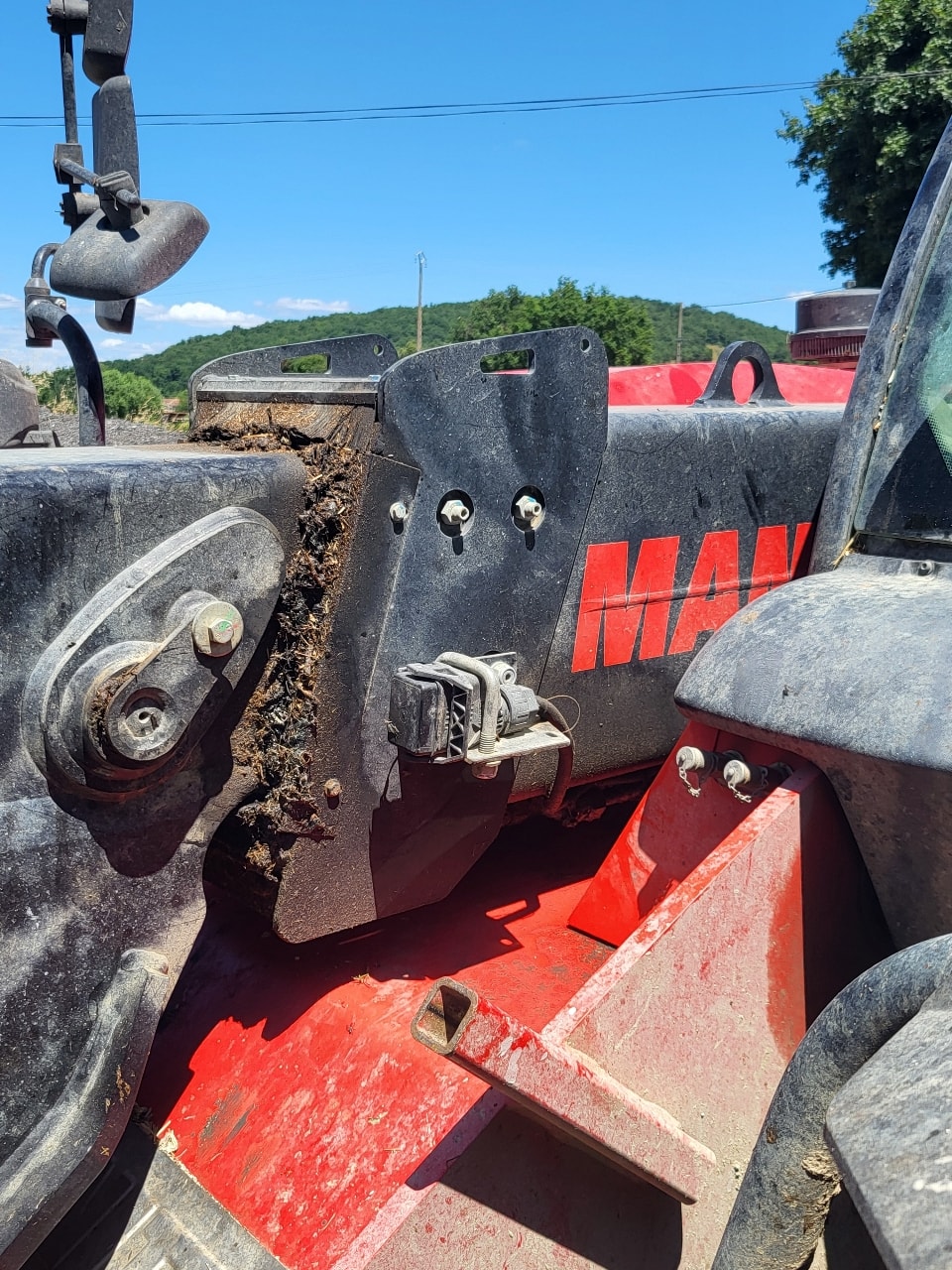 Chariot télescopique MANITOU MLT 635 140 V+ PREMIUM - photo slide 19