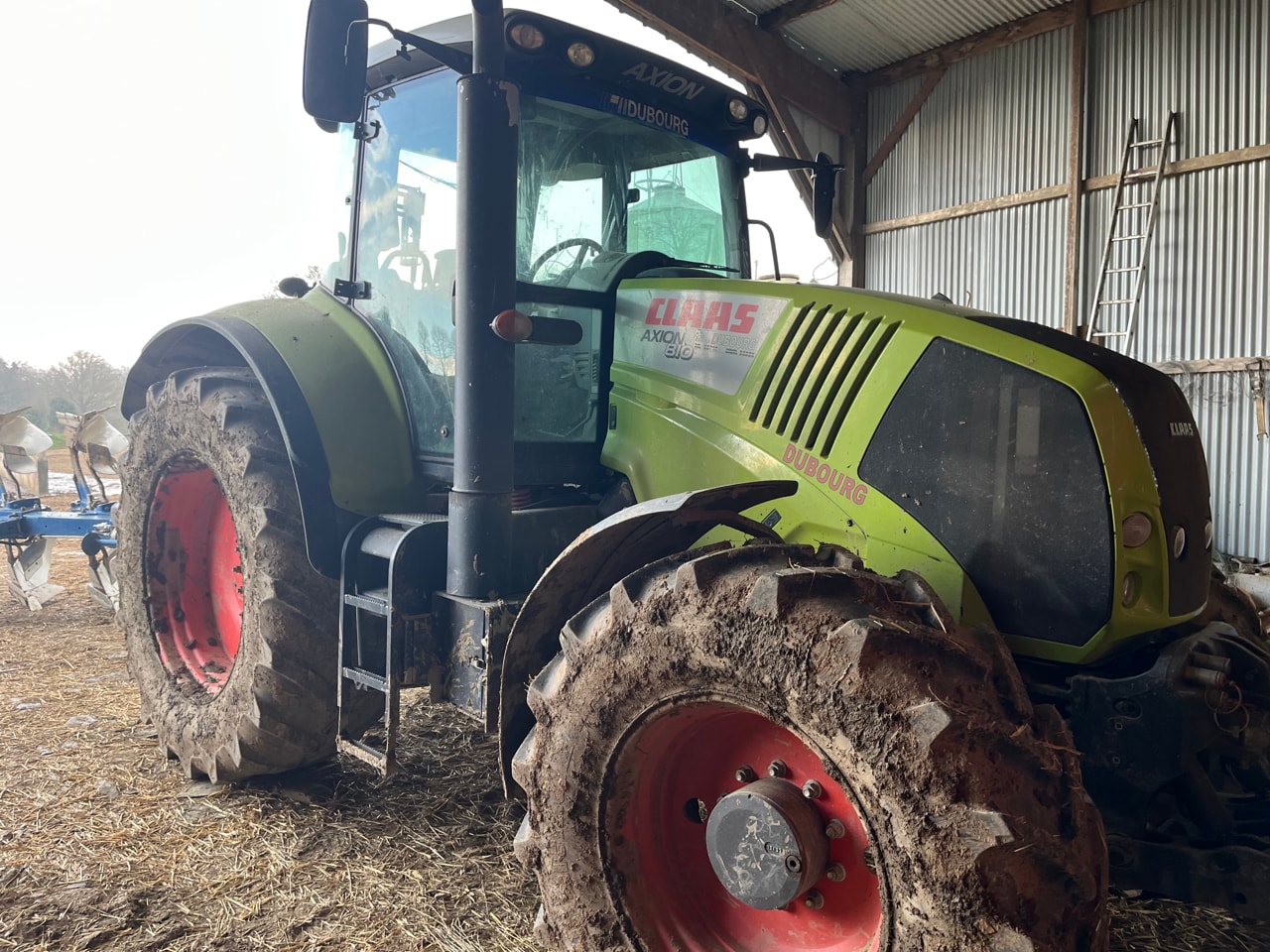 Tracteur CLAAS AXION 810 - photo slide 2
