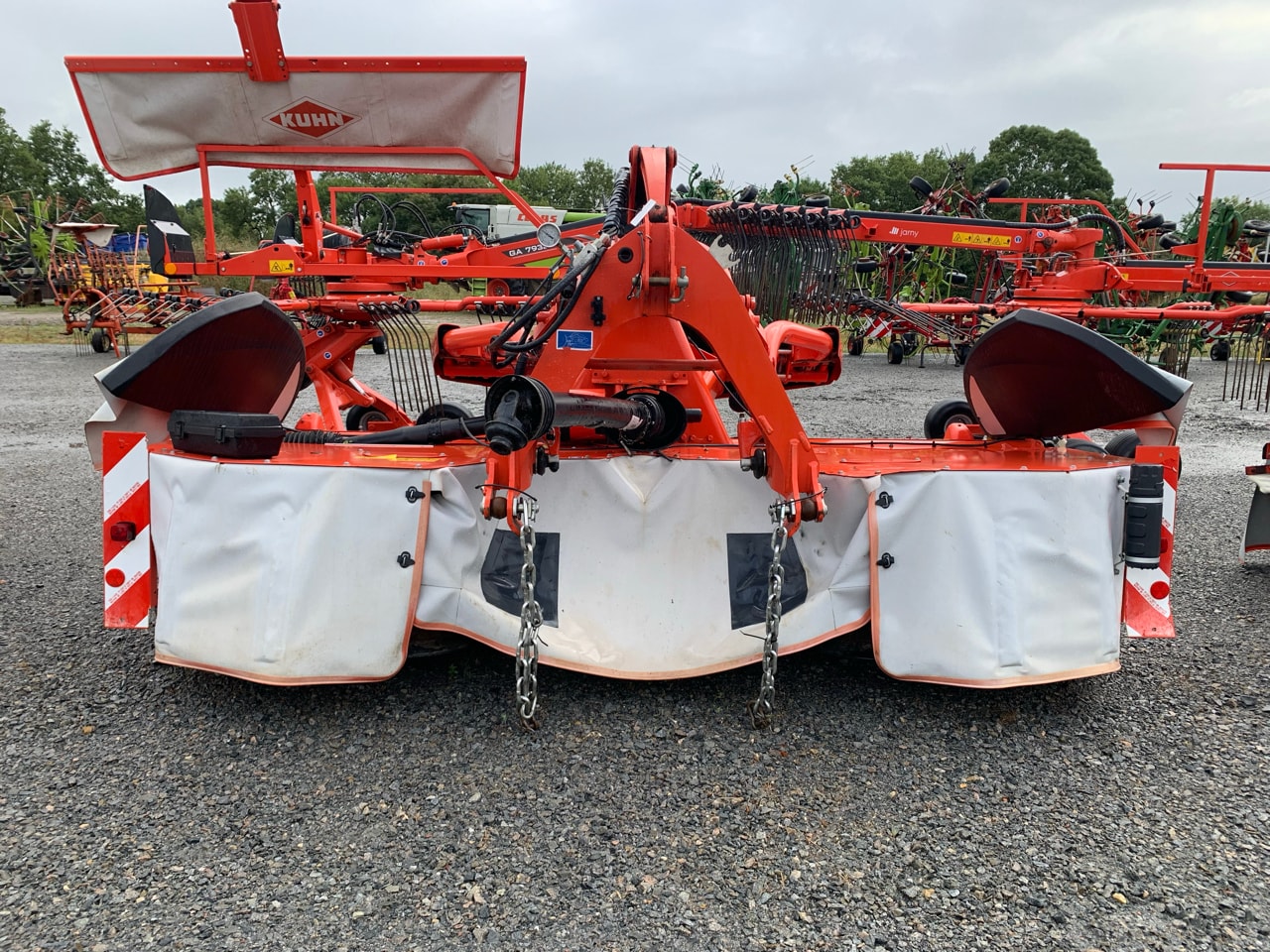 Faucheuse KUHN GMD 3525F - photo slide 2