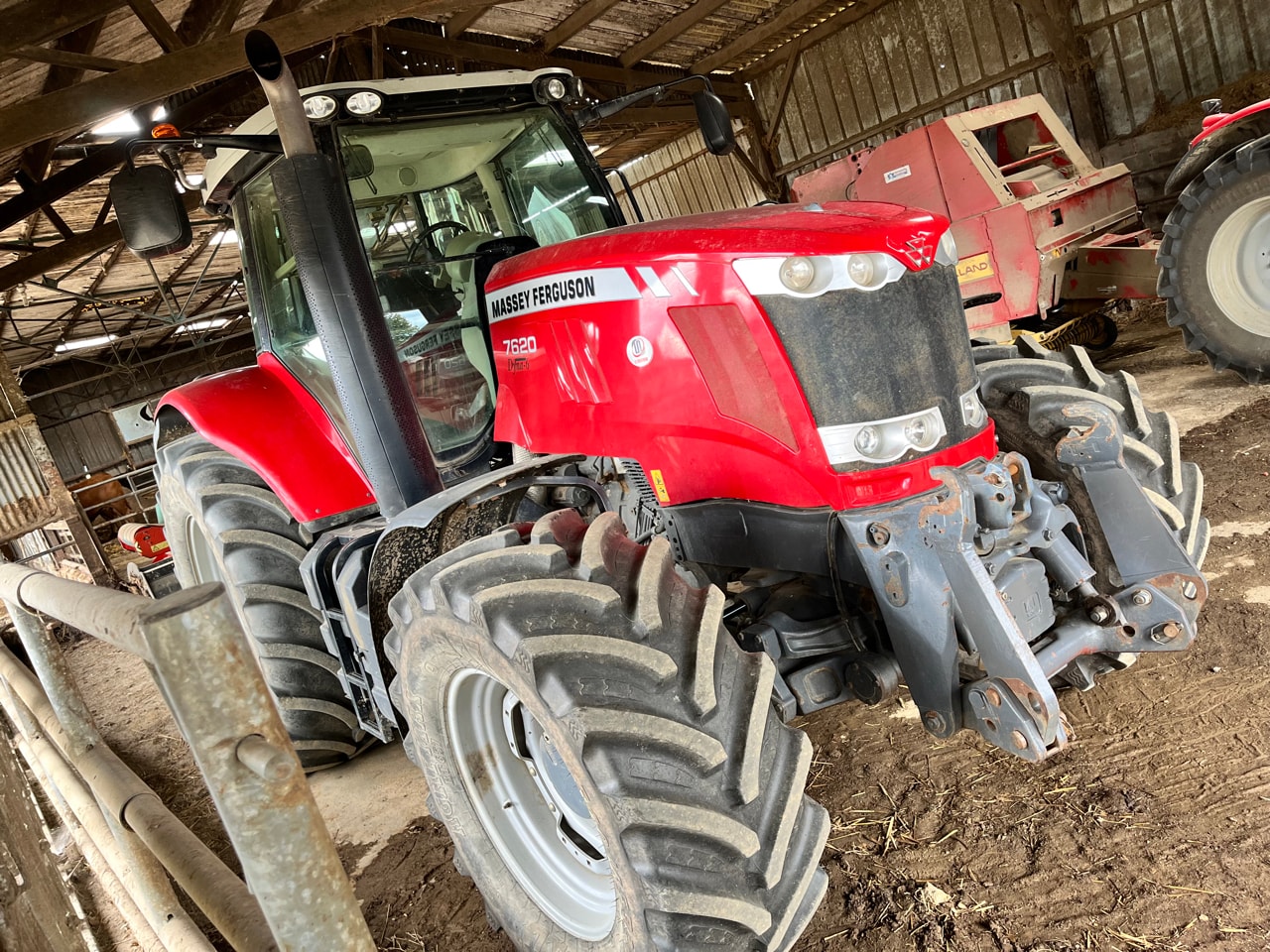 Tracteur MASSEY FERGUSON 7620 DYNA-6 EXCLUSIVE - photo slide 2