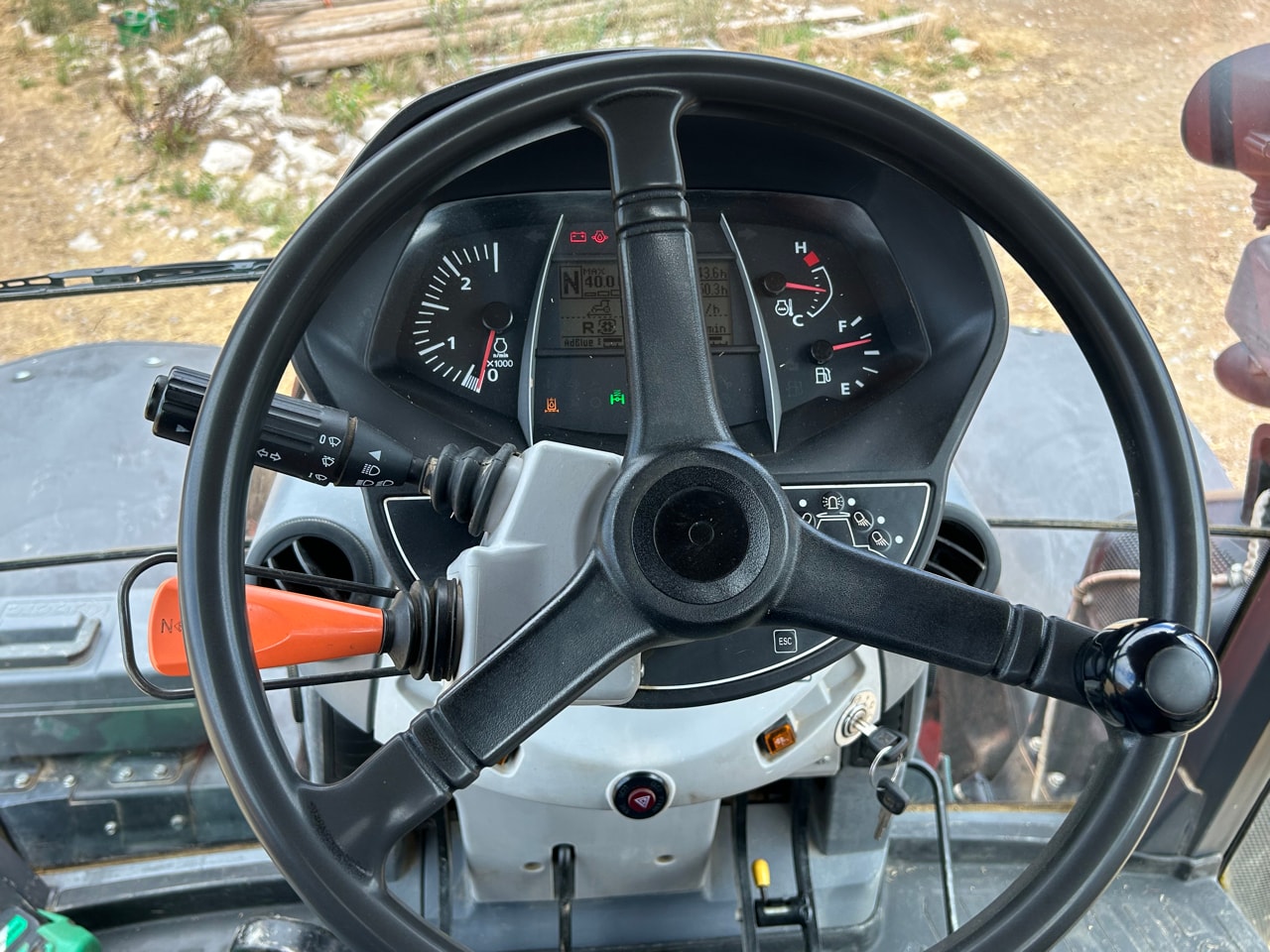 Tracteur KUBOTA M7171 PREMIUM - photo slide 14
