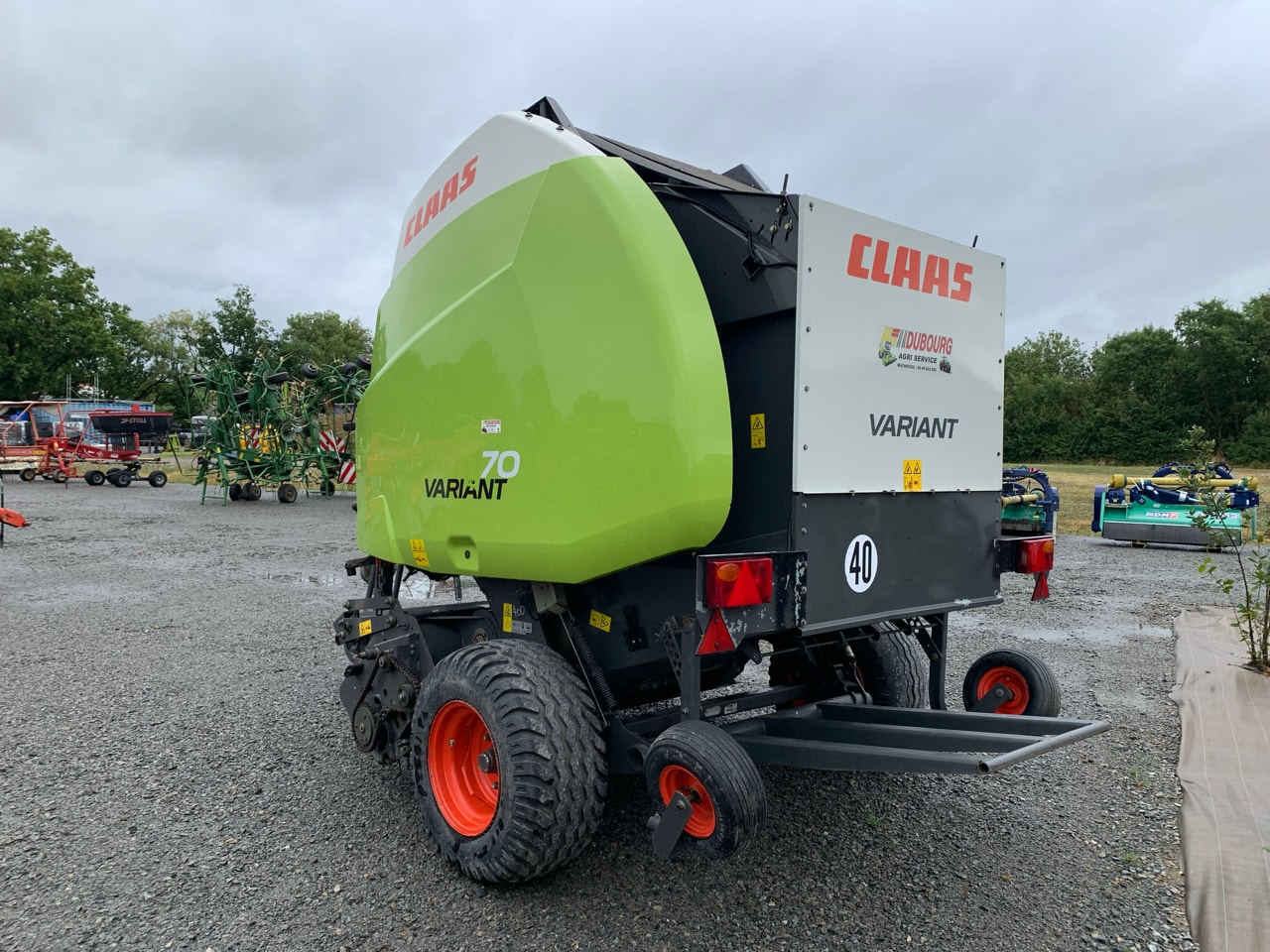Presse balles rondes CLAAS VARIANT 370 RF - photo slide 6
