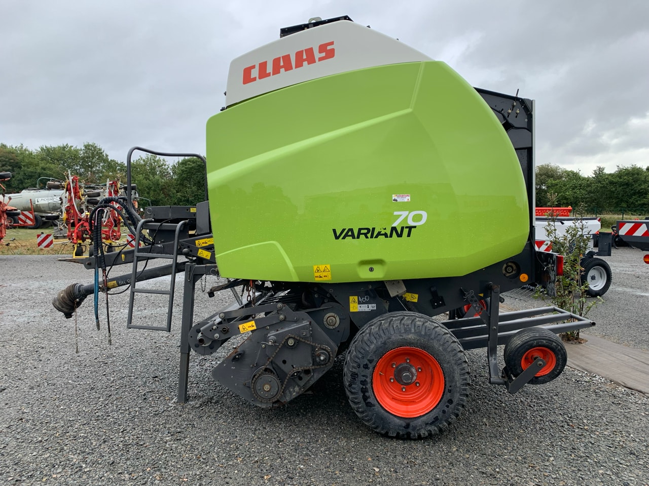 Presse balles rondes CLAAS VARIANT 370 RF - photo slide 7