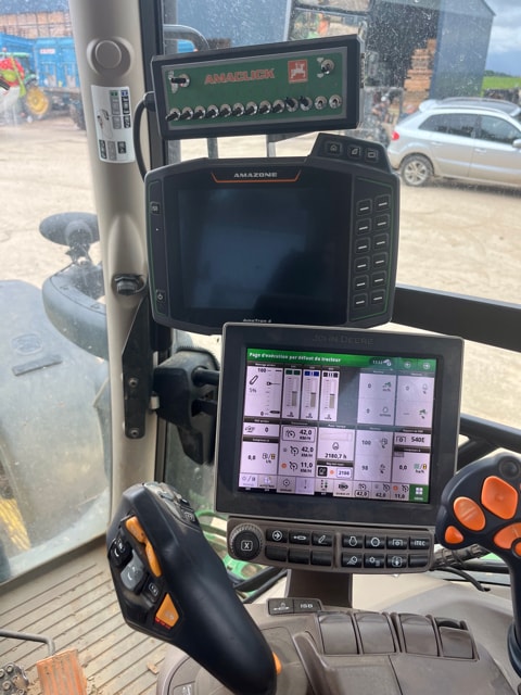 Tracteur JOHN DEERE 6155R - photo slide 7