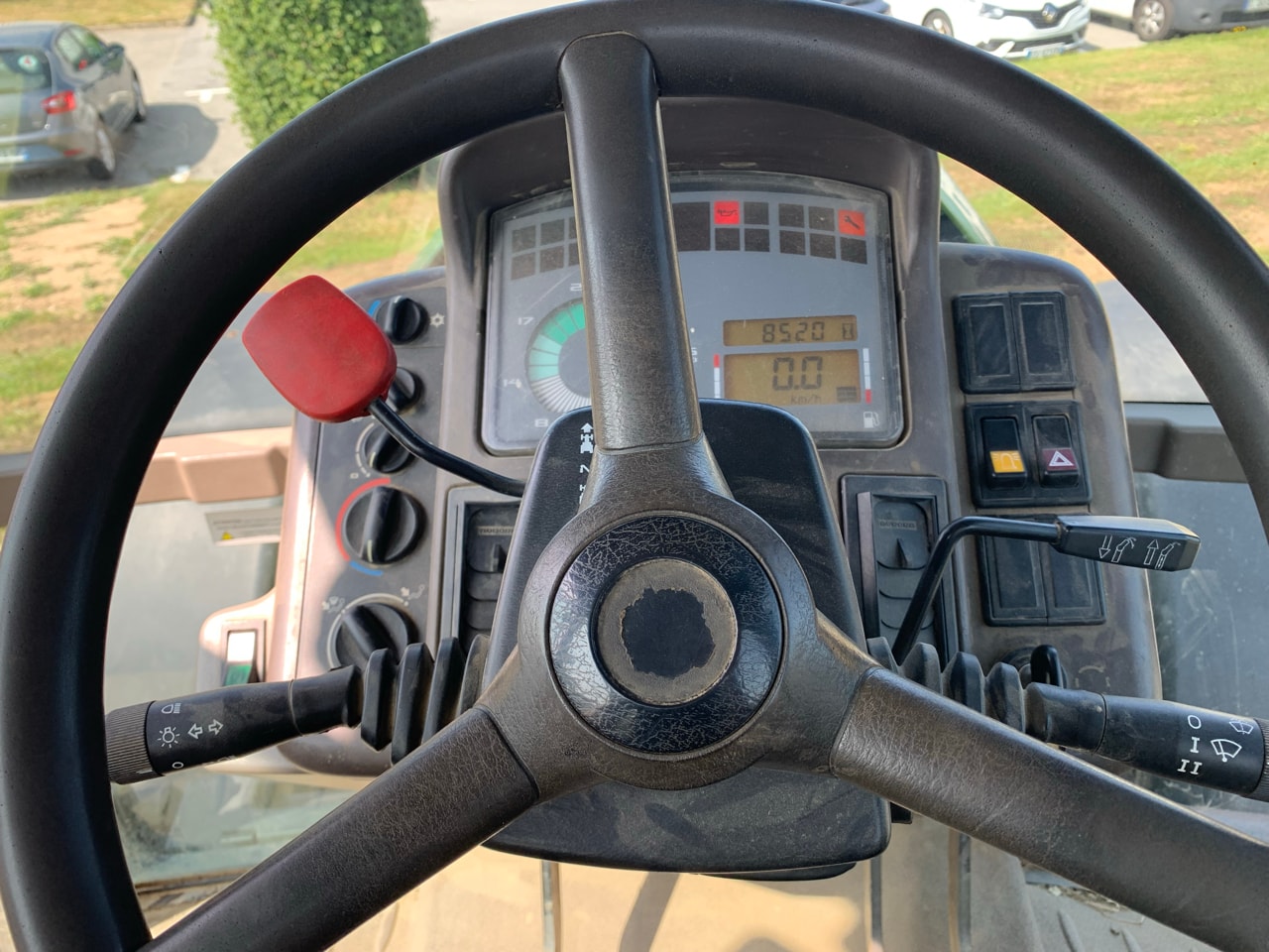Tracteur CLAAS ARES 816 - photo slide 10