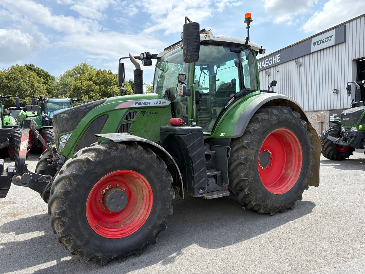 Tracteur FENDT 722 S4 PROFI + - photo slide 1