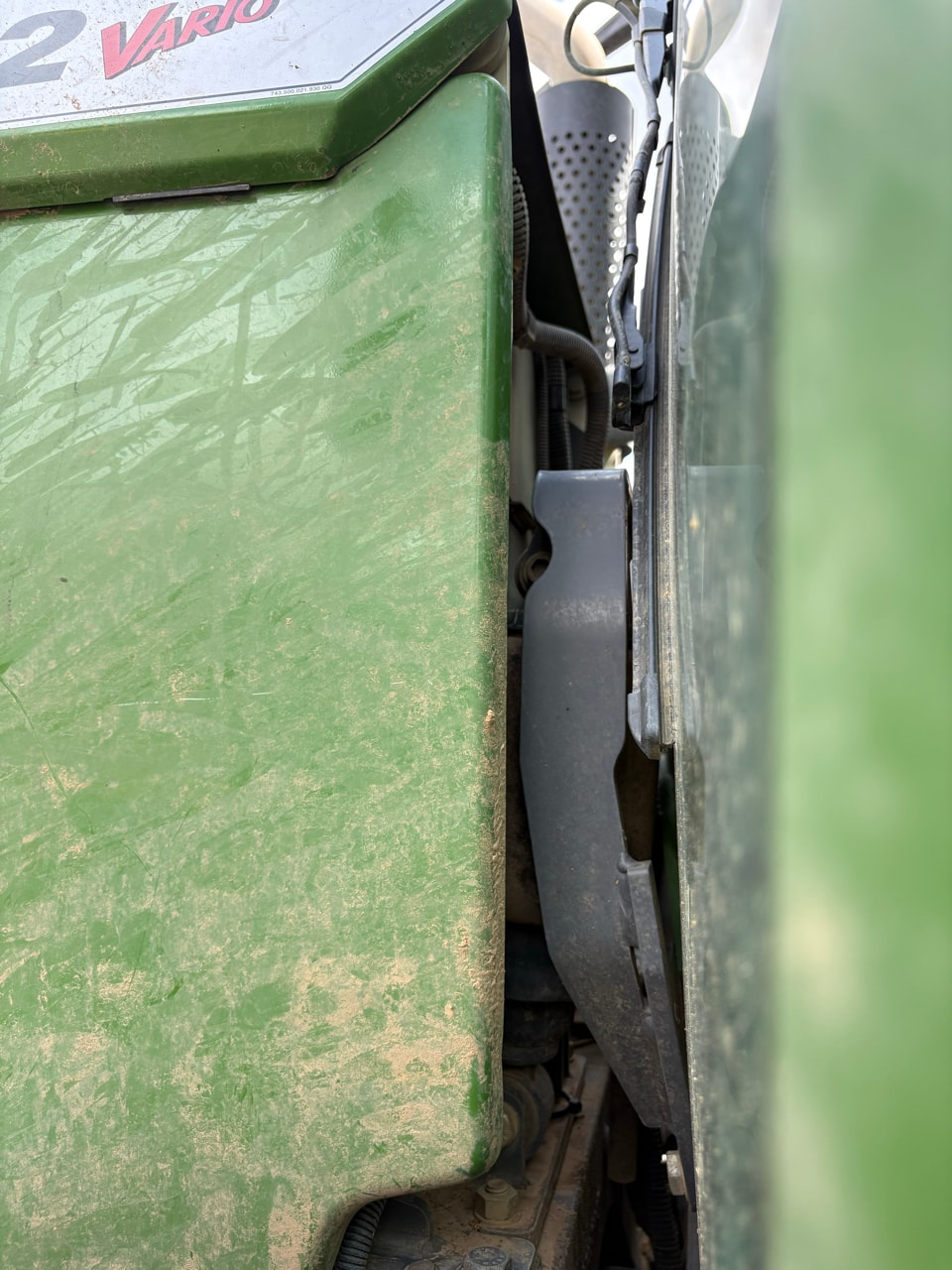 Tracteur FENDT 722 S4 PROFI + - photo slide 8