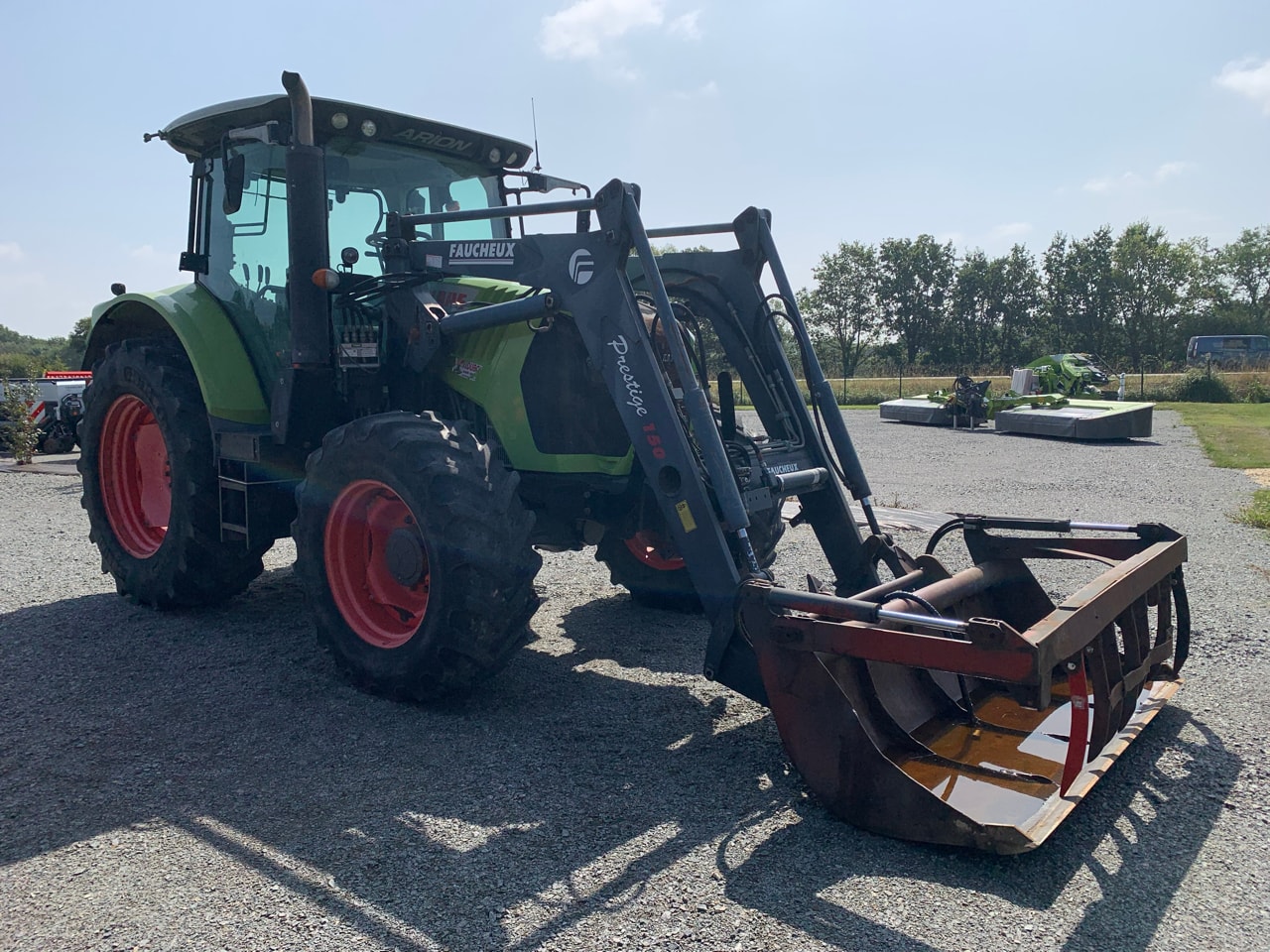 Tracteur chargeur CLAAS ARION 520 CIS - photo slide 3