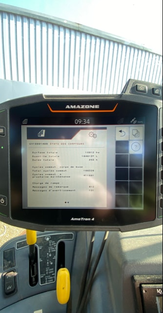 Pulverisateur AMAZONE UX 5201 SUPER  - photo slide 10