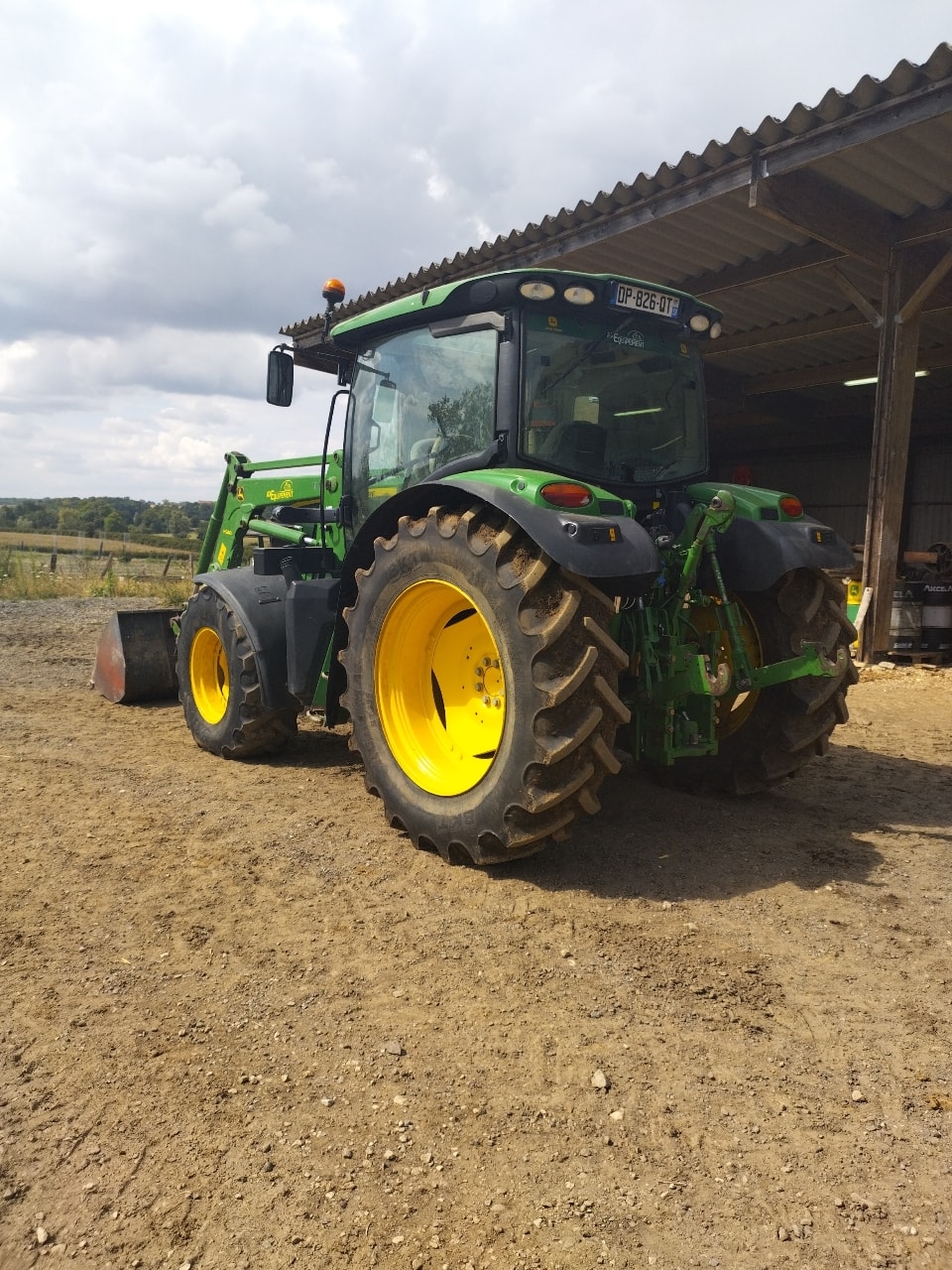 Tracteur chargeur JOHN DEERE 6115R - photo slide 7