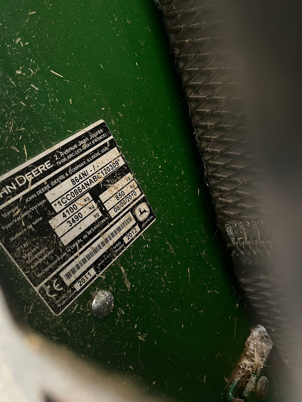 Presse balles rondes JOHN DEERE 864 - photo slide 8