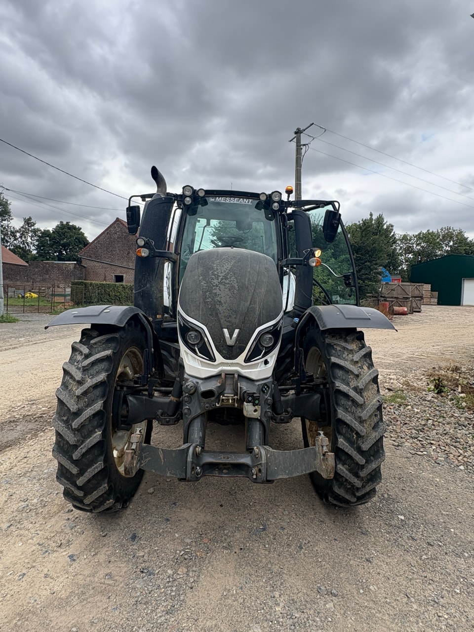 Tracteur VALTRA T234 - photo slide 2