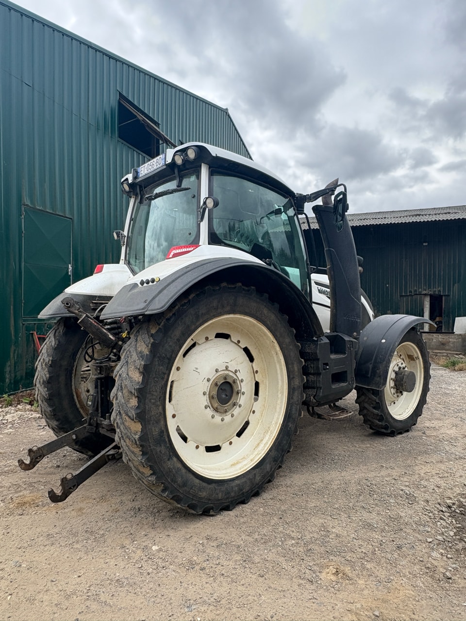 Tracteur VALTRA T234 - photo slide 3
