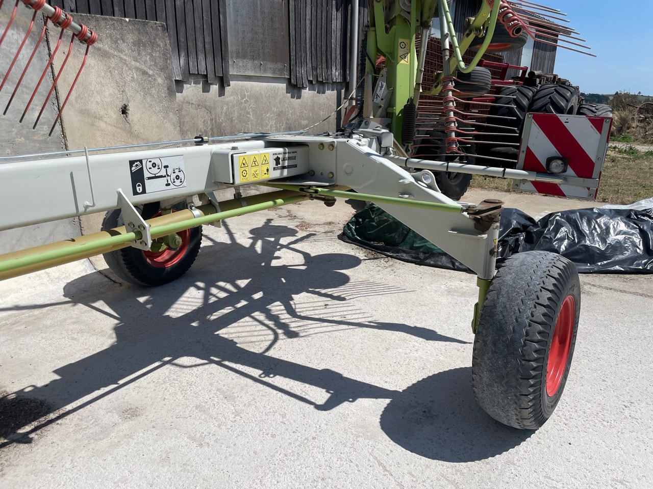 Andaineur CLAAS LINER 1550 TWIN - photo slide 9