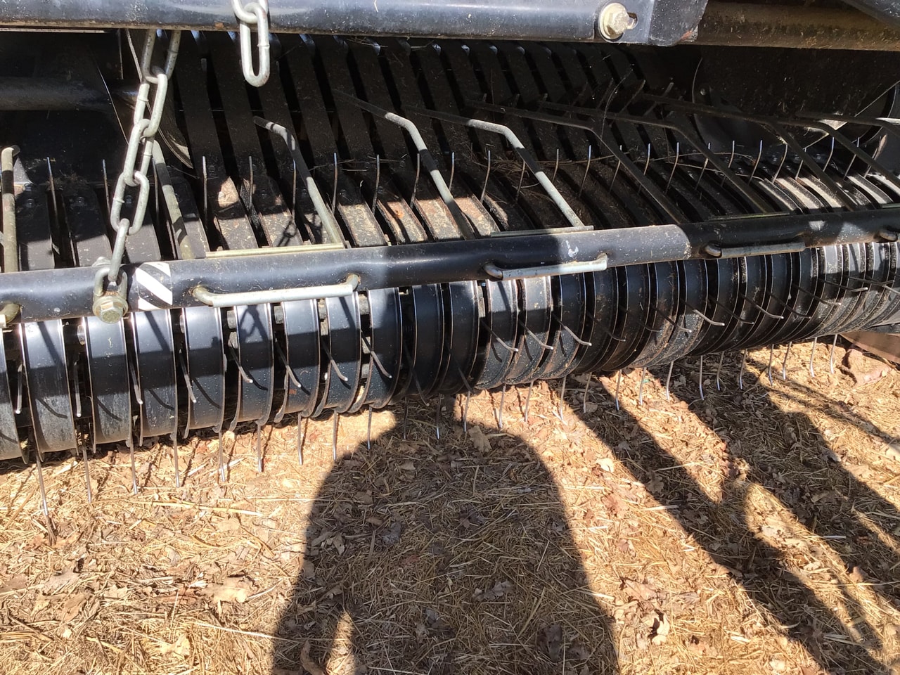 Presse balles rondes NEW HOLLAND BR7060 - photo slide 2