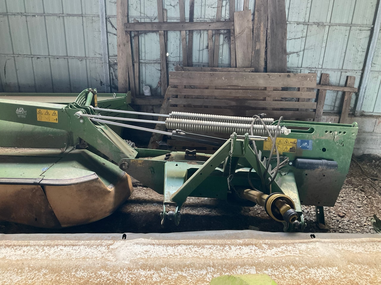 Faucheuse conditionneuse KRONE EASYCUT R 320 CV - photo slide 25