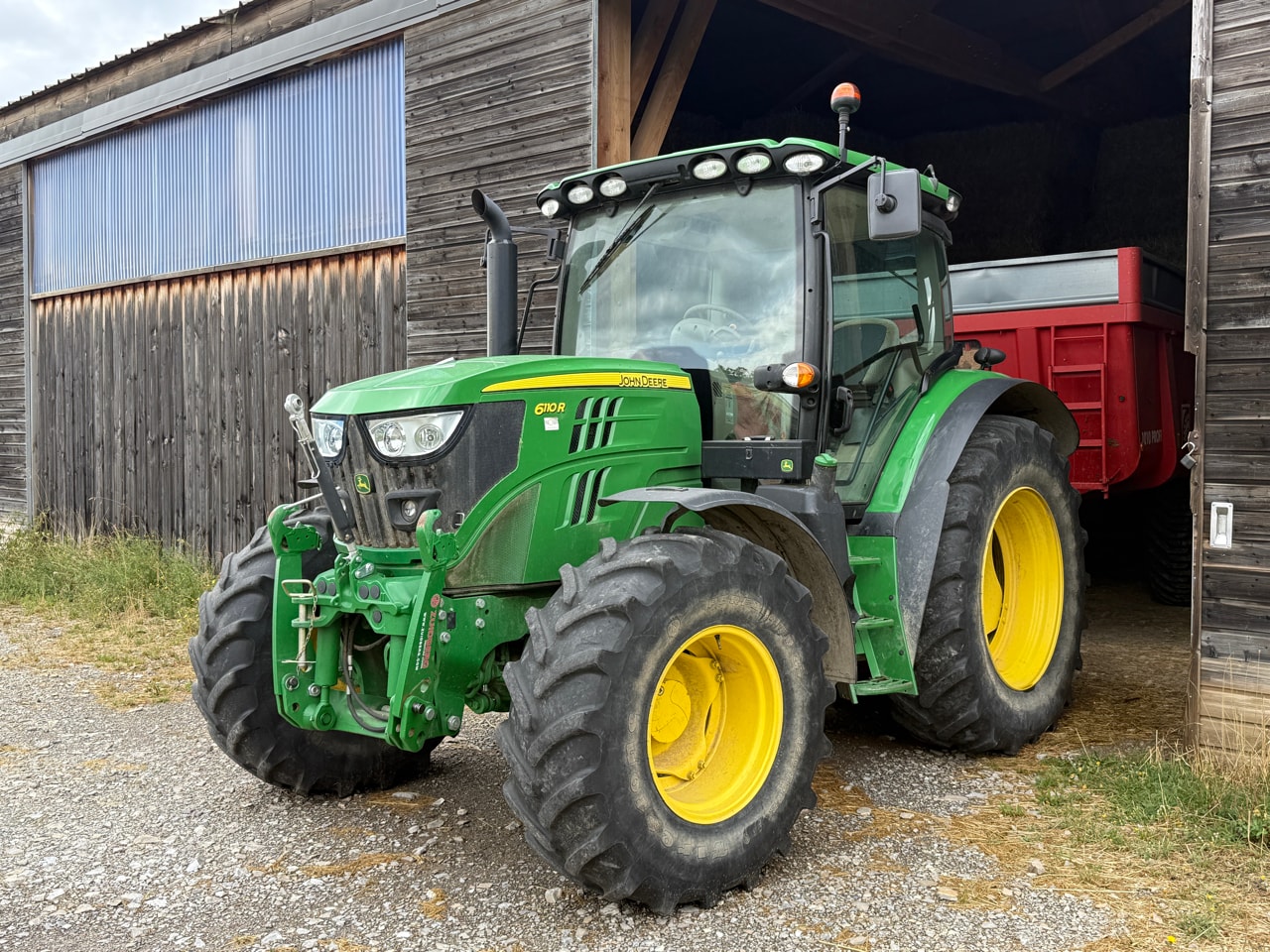 Tracteur JOHN DEERE 6110R - photo slide 2