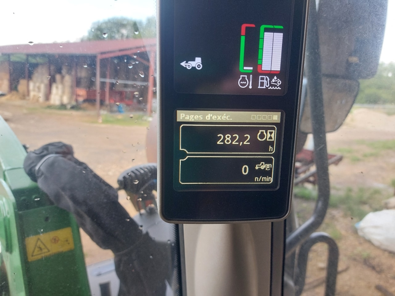 Tracteur chargeur JOHN DEERE 6120M - photo slide 2
