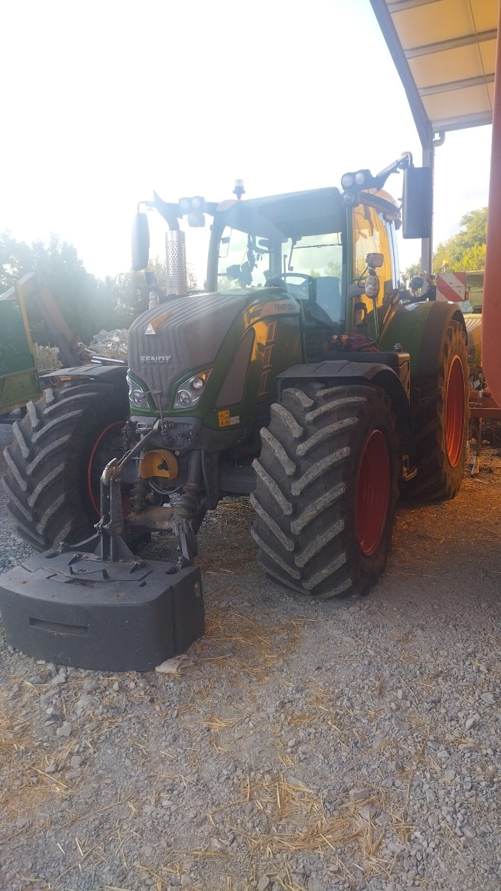 Tracteur FENDT 724 VARIO PROFI + - photo slide 5