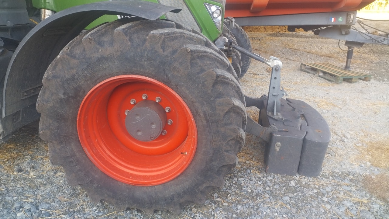 Tracteur FENDT 724 VARIO PROFI + - photo slide 8