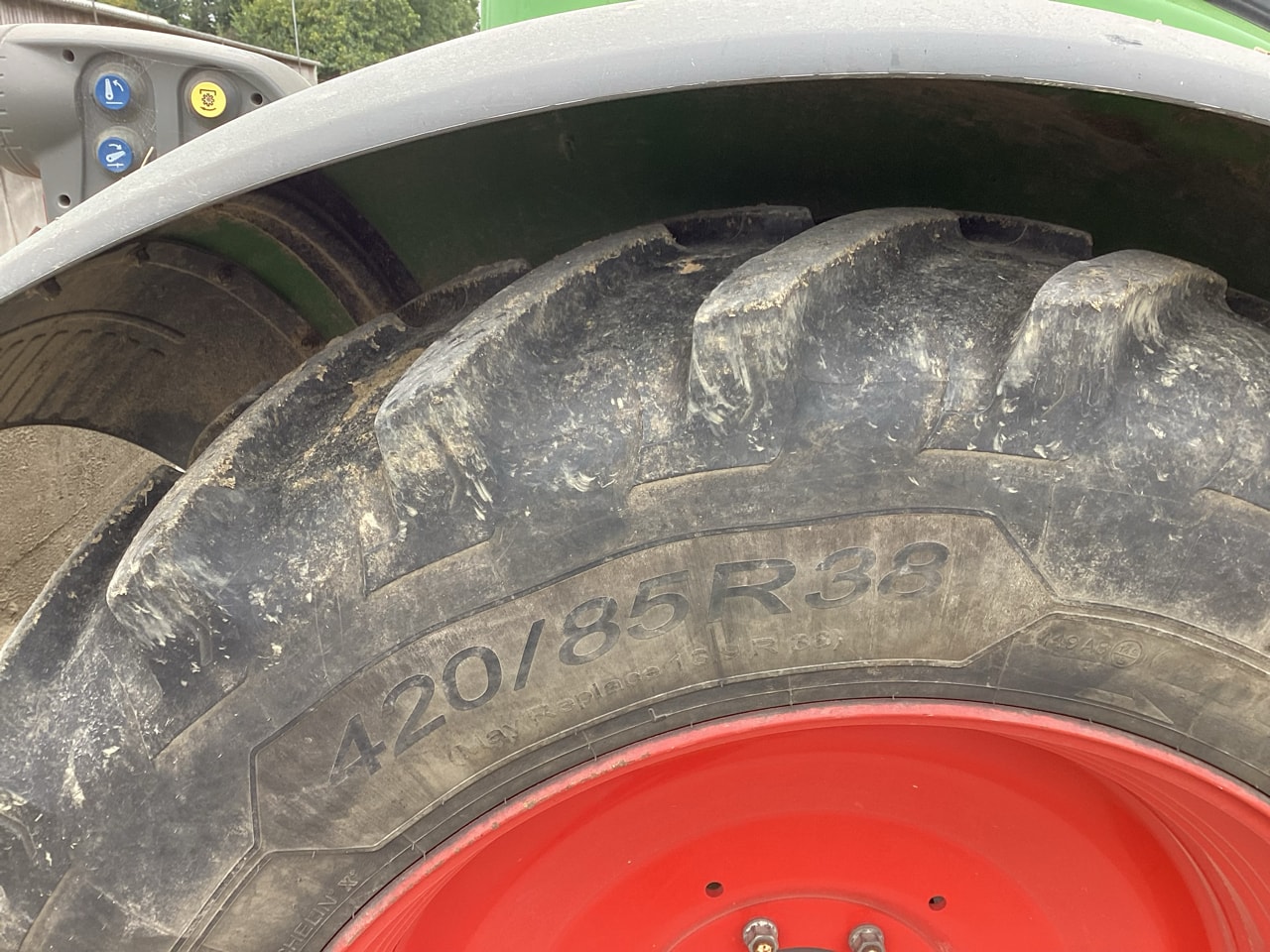 Tracteur chargeur FENDT 209 VARIO - photo slide 6