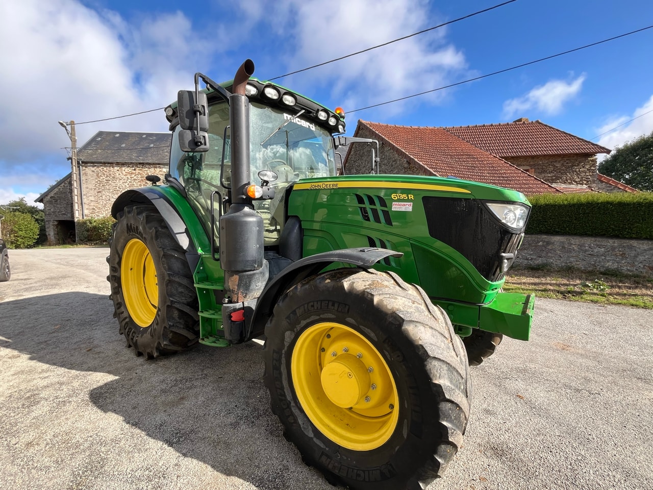 Tracteur JOHN DEERE 6135R - photo slide 7